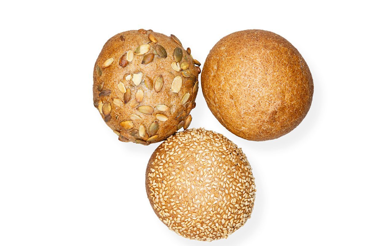 Frisch gebackenes Vollkorn-Dinkelbrötchen in EU-Bio-Qualität von der Bio Bäckerei Berger aus Reutlingen
