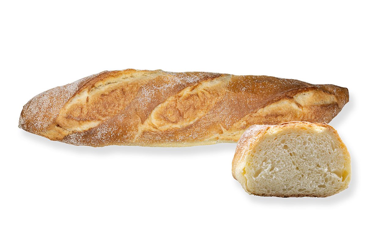 Baguette aus Bio-Zutaten als knusprige Stange mit Anschnitt – Bio Bäckerei Berger